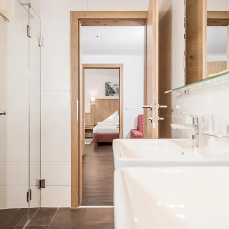 Hotel Kirchlerhof Tux