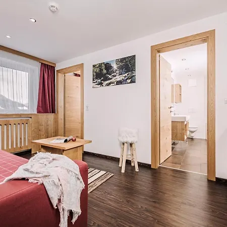 Отель Kirchlerhof 3*