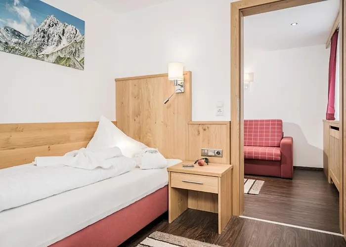 Hotell Kirchlerhof 3*